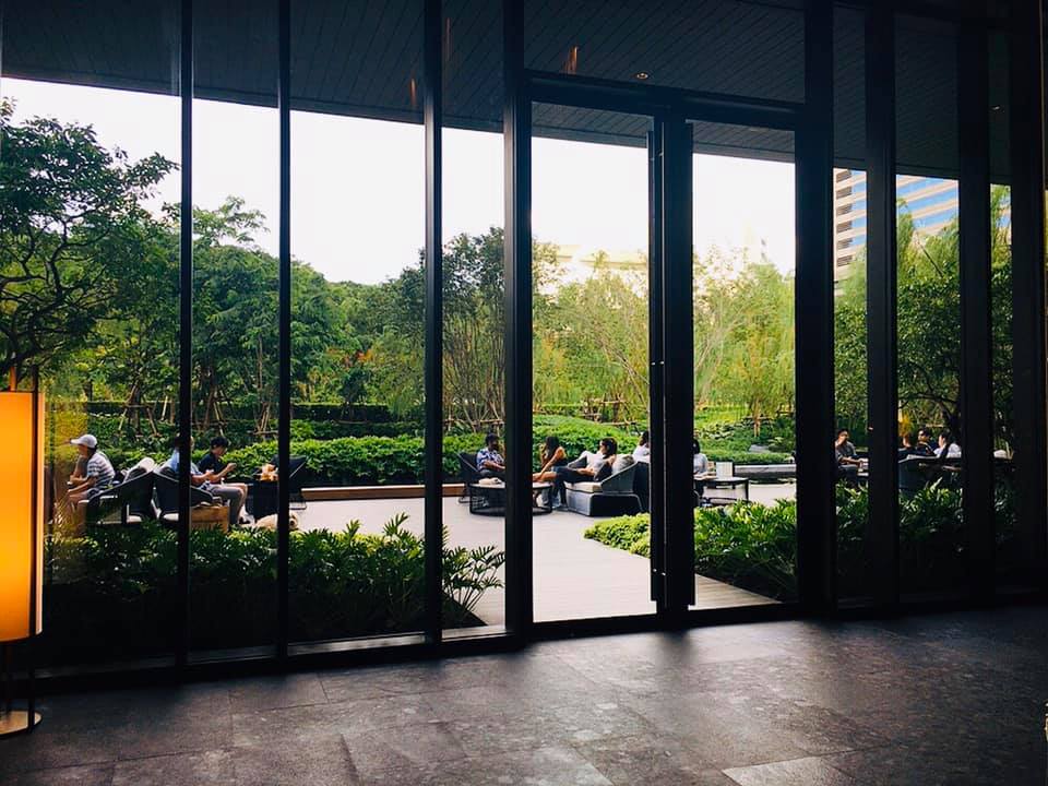 【Kimpton Maa-Lai Bangkok】ホテル1階の緑豊かな庭園カフェ「CRAFT」@ランスワン
