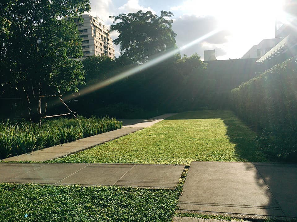 【Kimpton Maa-Lai Bangkok】ホテル1階の緑豊かな庭園カフェ「CRAFT」@ランスワン