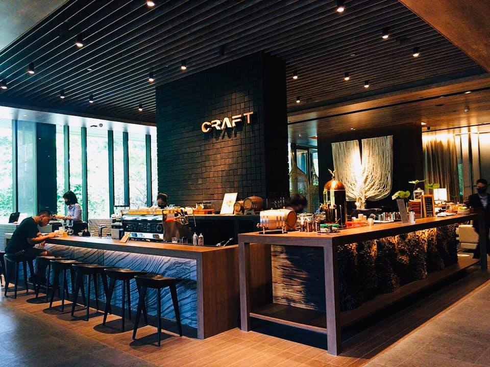 【Kimpton Maa-Lai Bangkok】ホテル1階の緑豊かな庭園カフェ「CRAFT」@ランスワン
