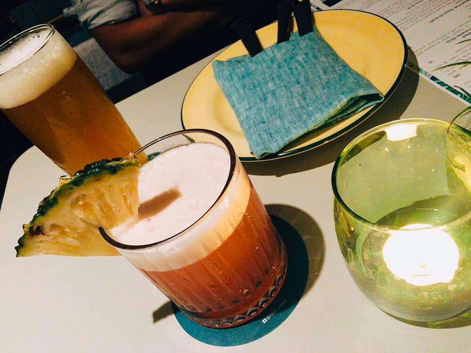 キンプトン・マーライ・バンコクの最上階 ルーフトップバーBar.Yard