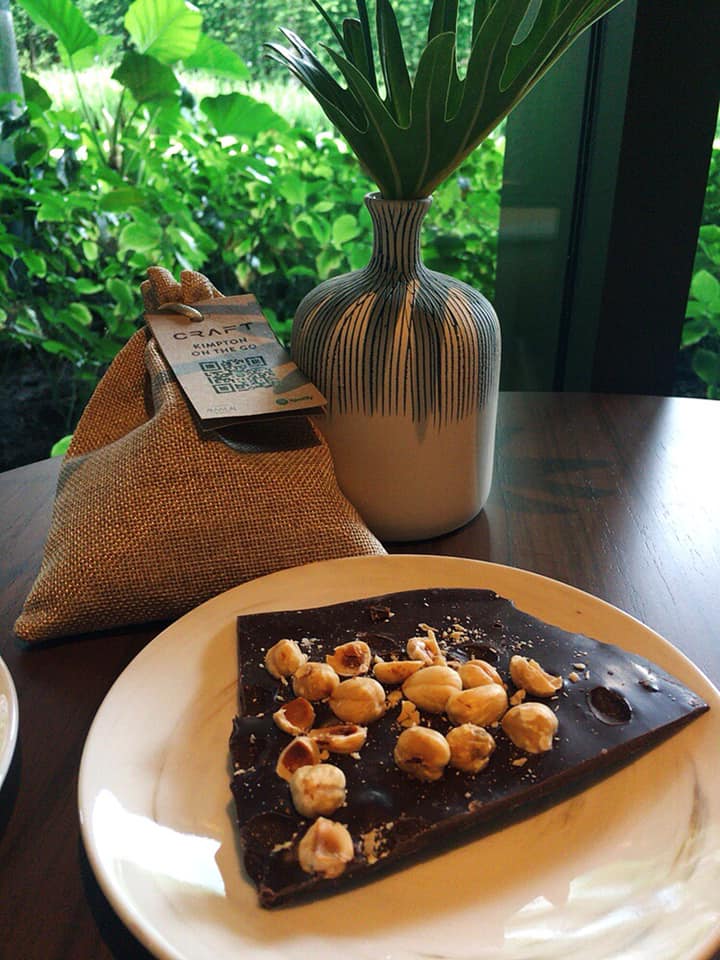 【Kimpton Maa-Lai Bangkok】ホテル1階の緑豊かな庭園カフェ「CRAFT」@ランスワン