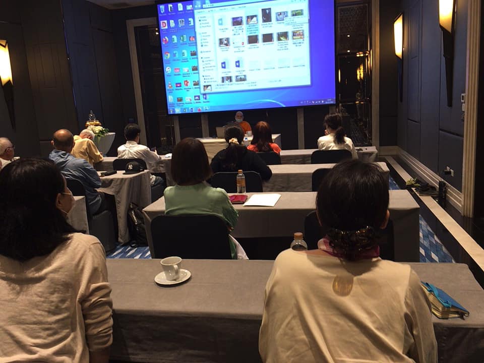 バンコク瞑想会に参加@アソーク【タイ人僧侶から日本語で学び体験できる】