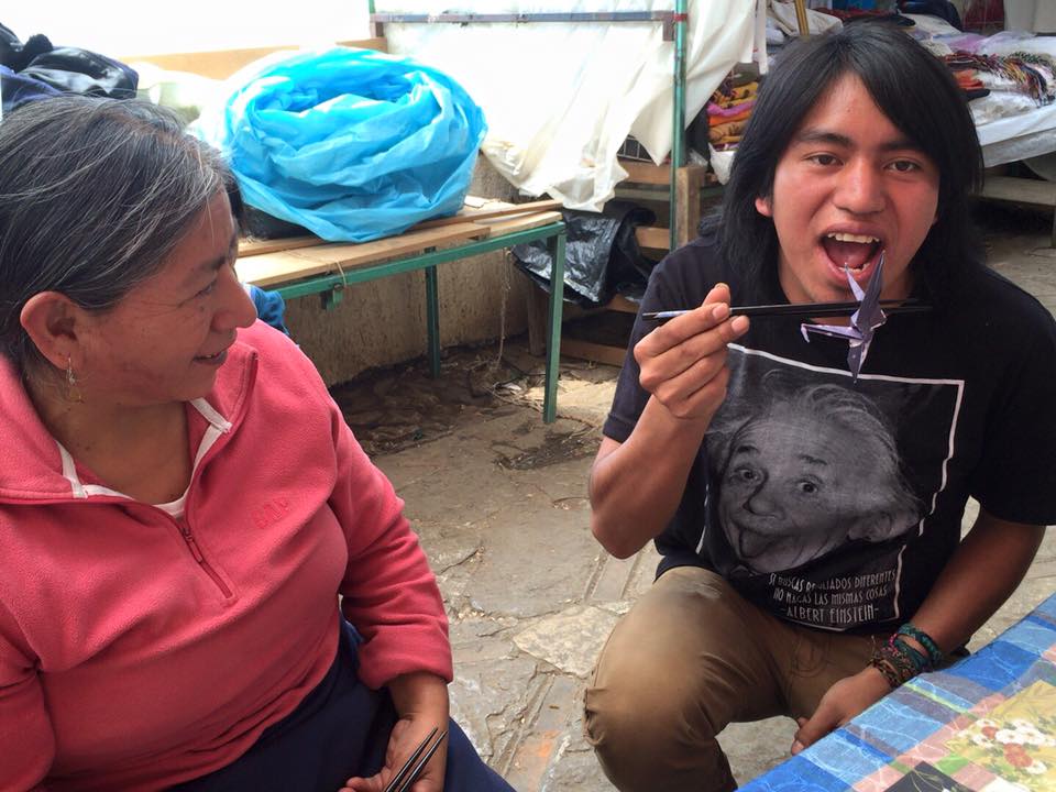 メキシコで折り紙を売ってみた【世界一周中に商売に挑戦|サン・クリストバル・デ・ラス・カサス】casakasa カサカサ 先住民